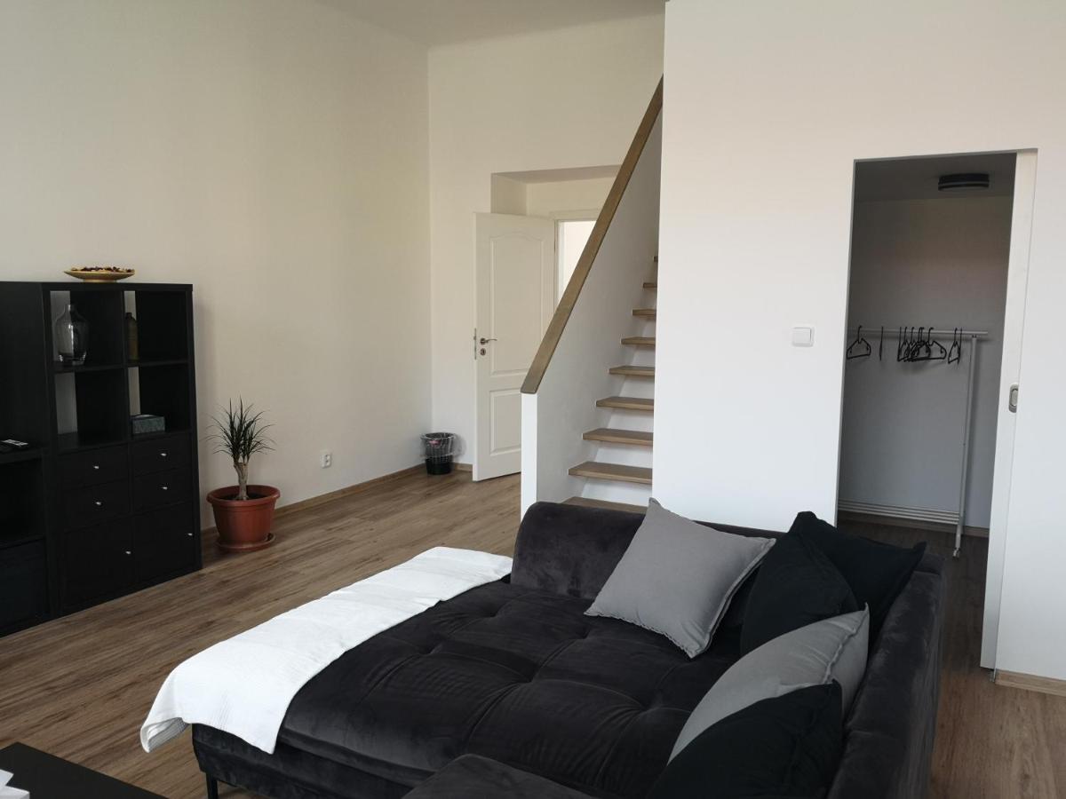 Fine Apartment In Centrum Of Slany With Aircondition Exterior foto
