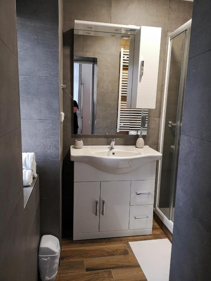 Fine Apartment In Centrum Of Slany With Aircondition Exterior foto